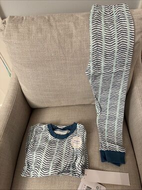 Snug-Fit Blue Stripe Kids Pajama Set